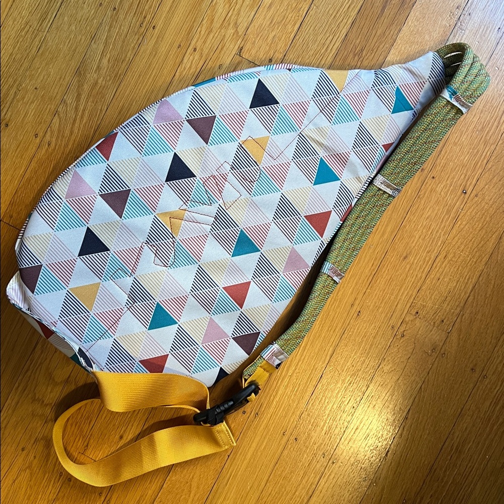 Kavu Multicolor Geometric Rope Bag - Picture 4 of 9